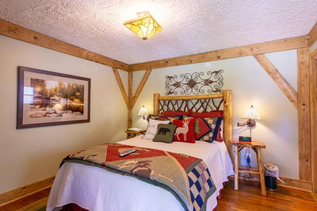 Hemlock Inn Blowing Rock Exterior photo