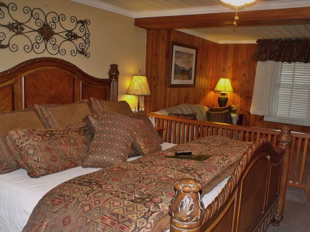Hemlock Inn Blowing Rock Exterior photo